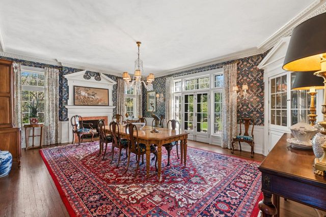 3565 Lake DRIVE, Shorewood, WI 53211