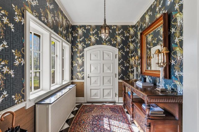 3565 Lake DRIVE, Shorewood, WI 53211