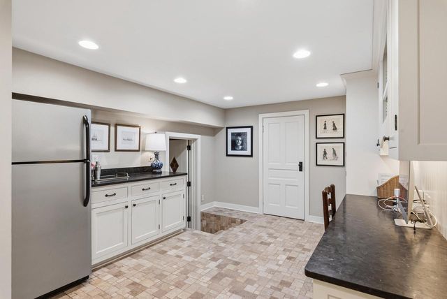 3565 Lake DRIVE, Shorewood, WI 53211