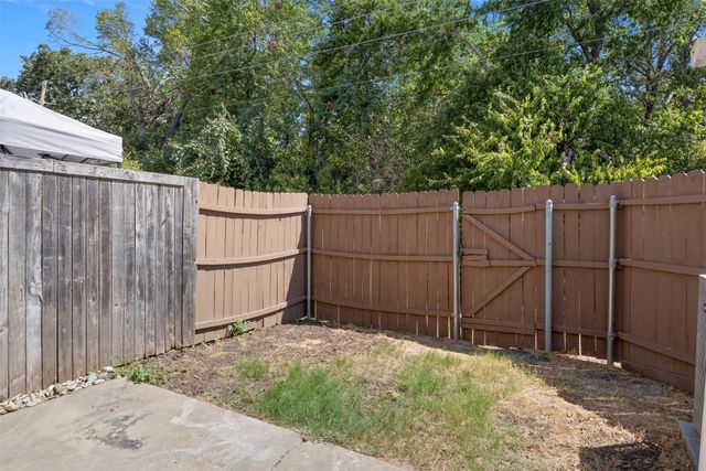 161 Merlin Way, Euless, TX 76039