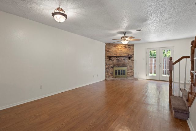 161 Merlin Way, Euless, TX 76039