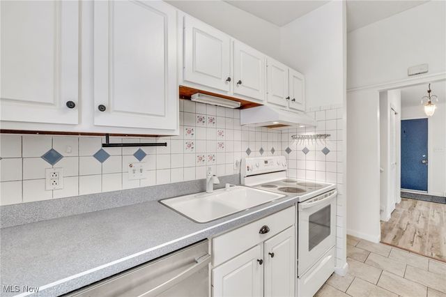 32596 Belle Road, Avon Lake, OH 44012