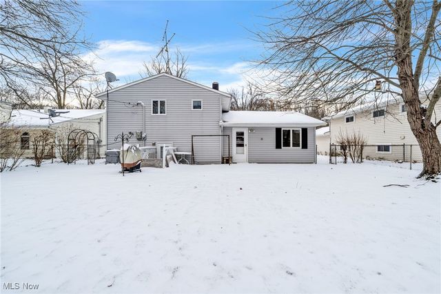 32596 Belle Road, Avon Lake, OH 44012