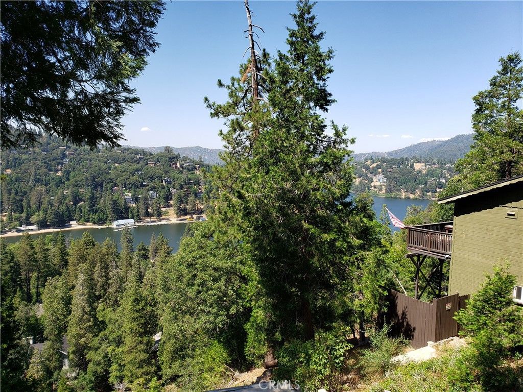 Image 16 of property listing at 24240 Bernard Drive, Crestline, CA 92325