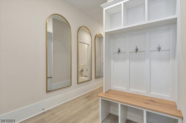 165 Jasmine Dr 613, Warren Twp., NJ 07059