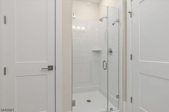 165 Jasmine Dr 613, Warren Twp., NJ 07059