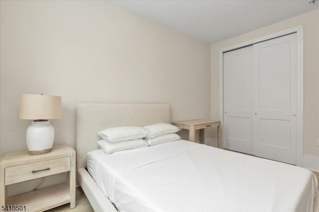 165 Jasmine Dr 613, Warren Twp., NJ 07059