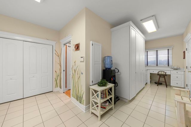 20812 N Swansway, Deer Park, IL 60010