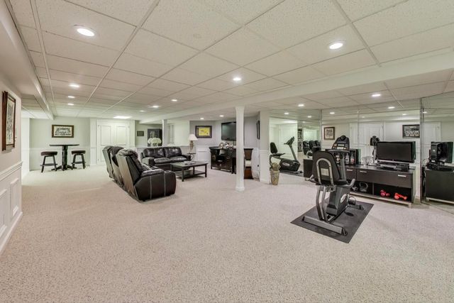 20812 N Swansway, Deer Park, IL 60010