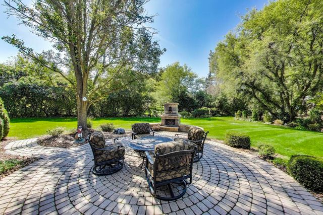 20812 N Swansway, Deer Park, IL 60010