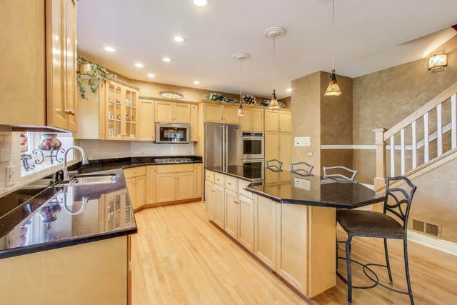 20812 N Swansway, Deer Park, IL 60010