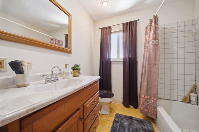 52 N 15th Street, Wyandanch, NY 11798