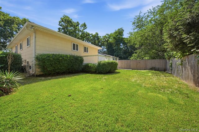 52 N 15th Street, Wyandanch, NY 11798