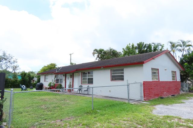 1602 Meridian Road, West Palm Beach, FL 33417