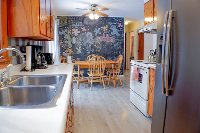 137 pinecrest Road, Rutland Town, VT 05701