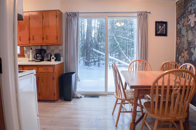 137 pinecrest Road, Rutland Town, VT 05701