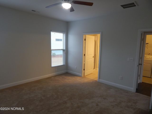 533 Lyrebird Avenue, Wilmington, NC 28412