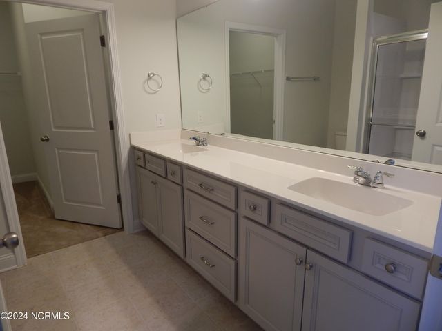 533 Lyrebird Avenue, Wilmington, NC 28412