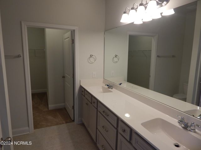 533 Lyrebird Avenue, Wilmington, NC 28412