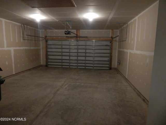 533 Lyrebird Avenue, Wilmington, NC 28412