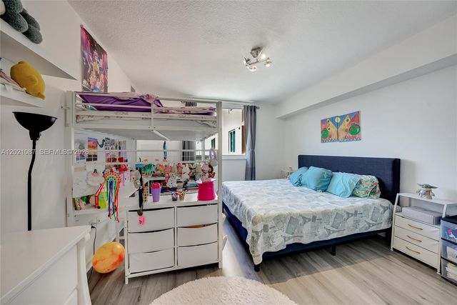 2775 NE 187th St 528, Aventura, FL 33180