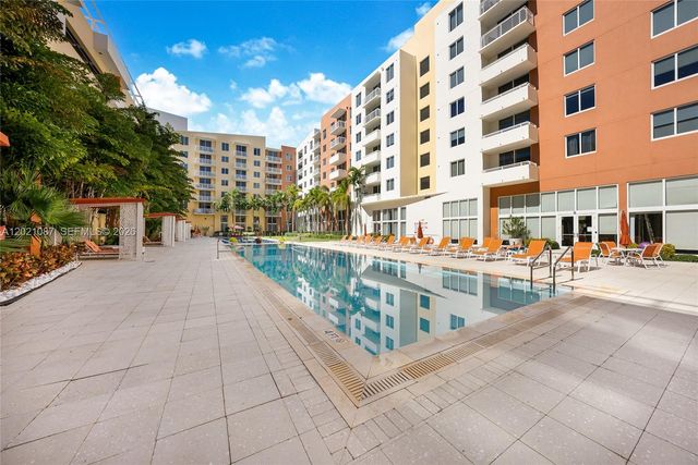 2775 NE 187th St 528, Aventura, FL 33180
