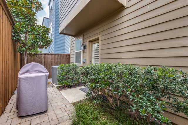 5917 Evening Star Place, Dallas, TX 75235