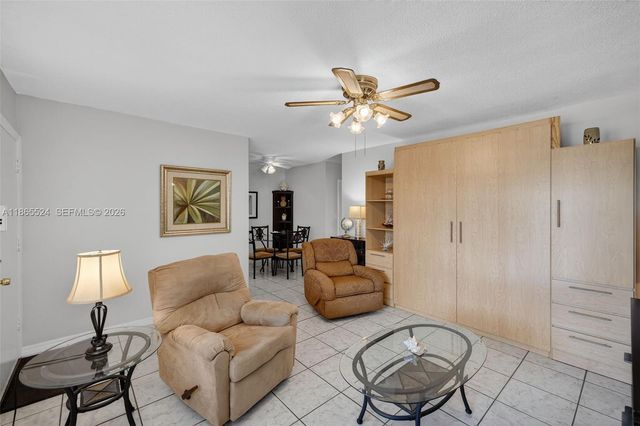 16901 NE 13th Avenue 210, Miami, FL 33162