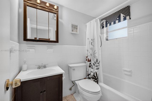 16901 NE 13th Avenue 210, Miami, FL 33162