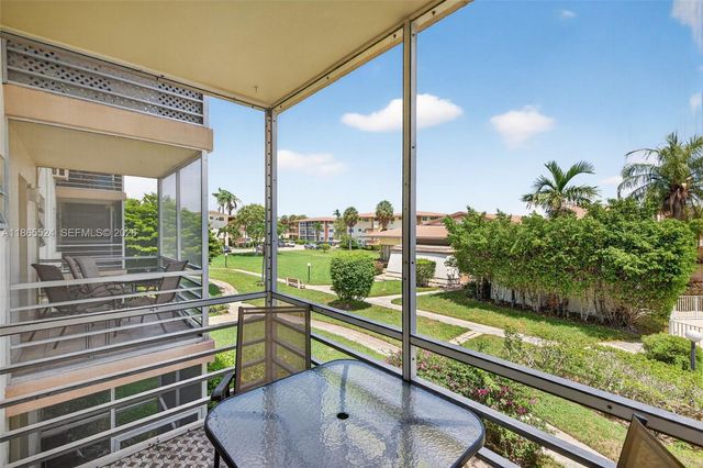 16901 NE 13th Avenue 210, Miami, FL 33162
