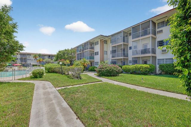 16901 NE 13th Avenue 210, Miami, FL 33162