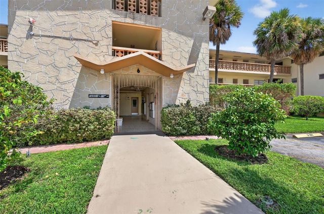 16901 NE 13th Avenue 210, Miami, FL 33162