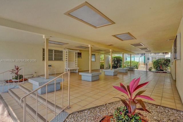 16901 NE 13th Avenue 210, Miami, FL 33162