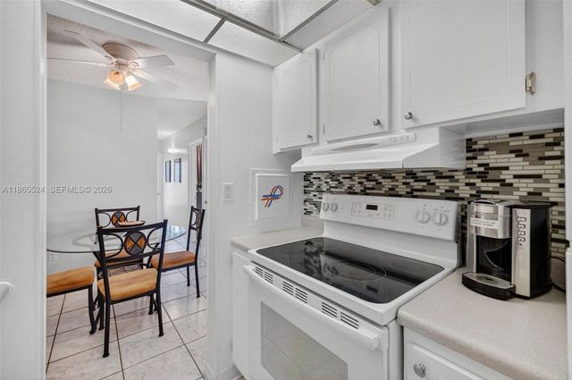 16901 NE 13th Avenue 210, Miami, FL 33162