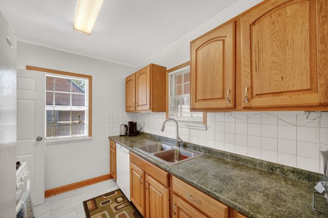 5017 Hickman Road, Des Moines, IA 50310