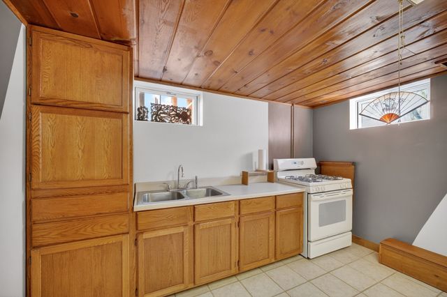 5017 Hickman Road, Des Moines, IA 50310