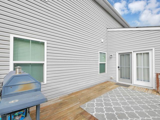 5554 Lehman Meadows Drive, Canal Winchester, OH 43110