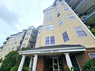 10 Seaport Drive 2111, Quincy, MA 02171
