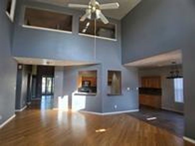 3905 Austin Lake Court, Pearland, TX 77581
