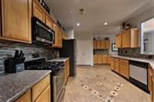 3905 Austin Lake Court, Pearland, TX 77581