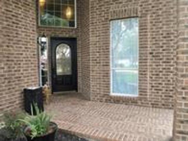 3905 Austin Lake Court, Pearland, TX 77581
