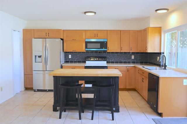 2515 Via Esparto, Carlsbad, CA 92010