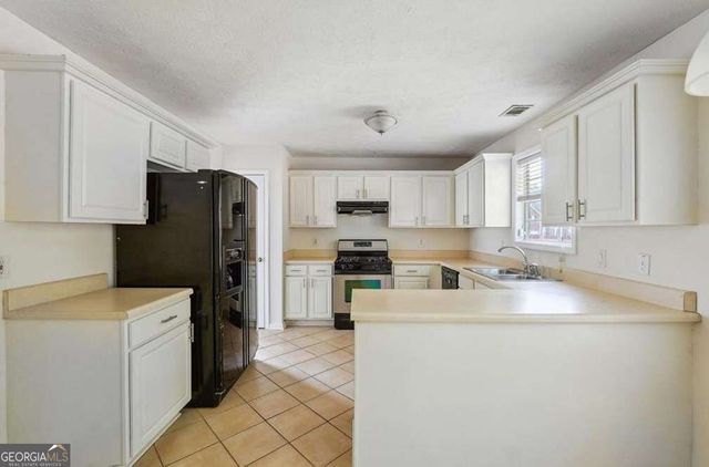 4255 Old House Drive, Conley, GA 30288