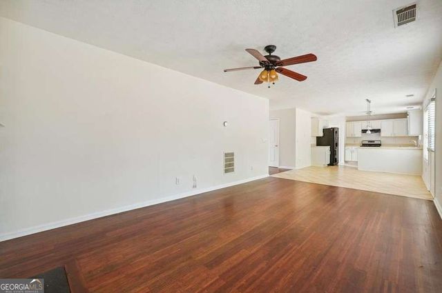 4255 Old House Drive, Conley, GA 30288