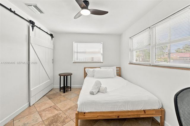 4540 SW 28th Terrace, Dania Beach, FL 33312