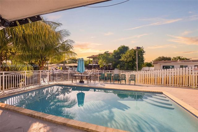 4540 SW 28th Terrace, Dania Beach, FL 33312