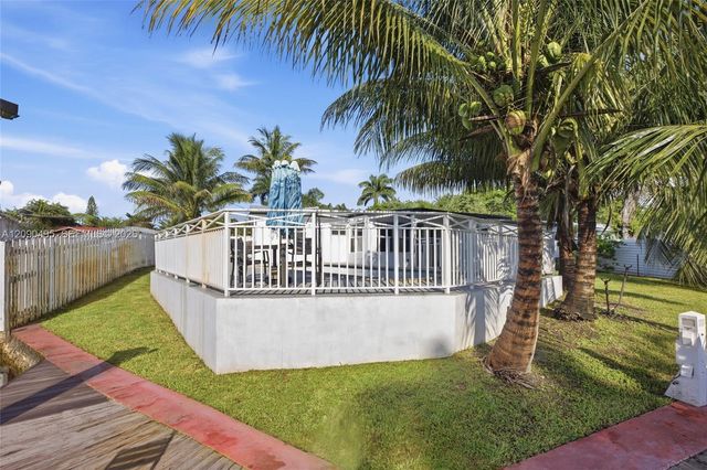 4540 SW 28th Terrace, Dania Beach, FL 33312