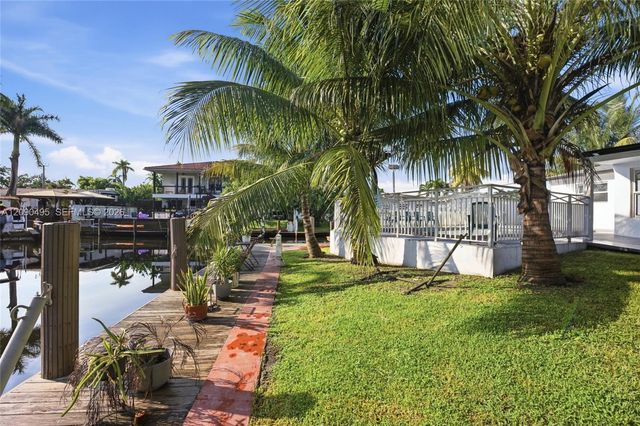4540 SW 28th Terrace, Dania Beach, FL 33312