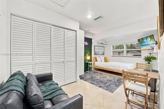 4540 SW 28th Terrace, Dania Beach, FL 33312