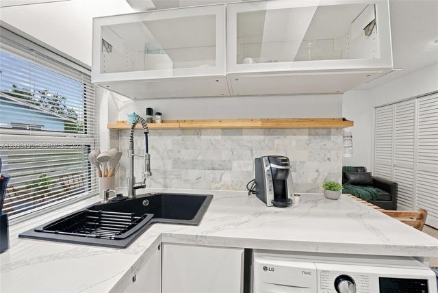 4540 SW 28th Terrace, Dania Beach, FL 33312